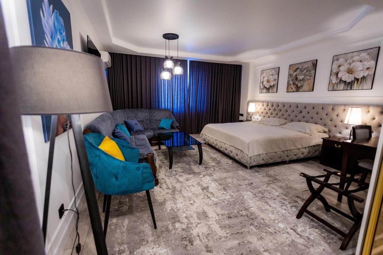 Metelitsa Hotel Karagandy Esterno foto