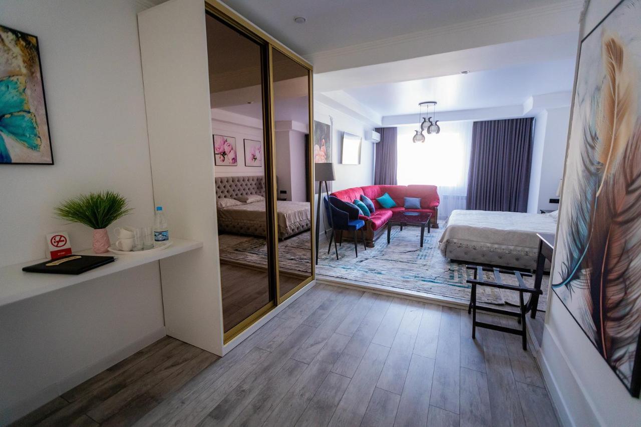 Metelitsa Hotel Karagandy Esterno foto