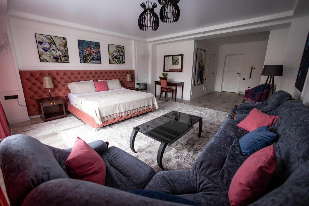 Metelitsa Hotel Karagandy Esterno foto