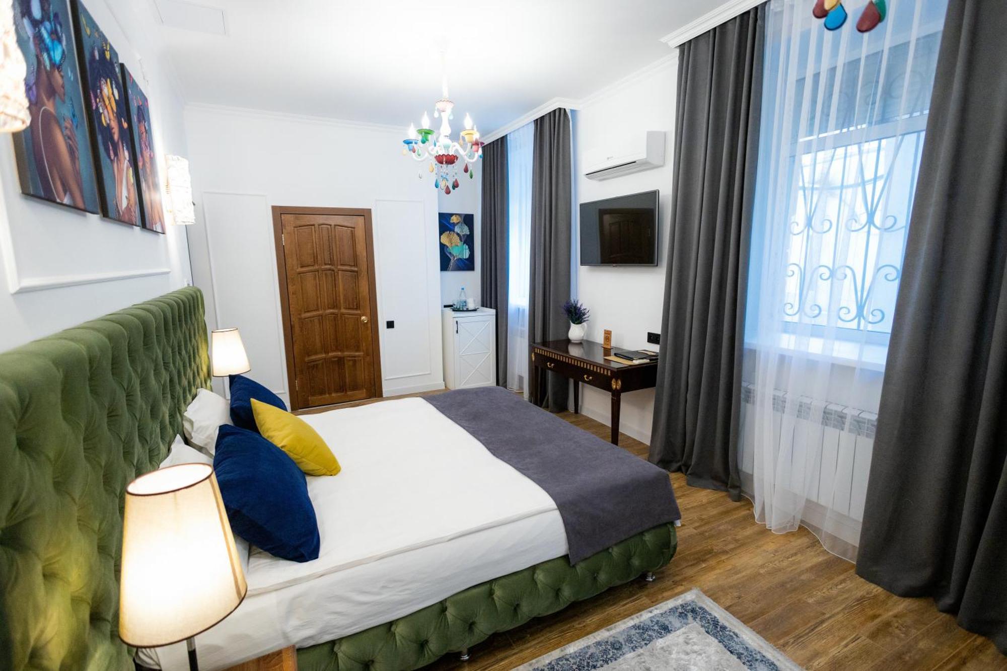 Metelitsa Hotel Karagandy Esterno foto