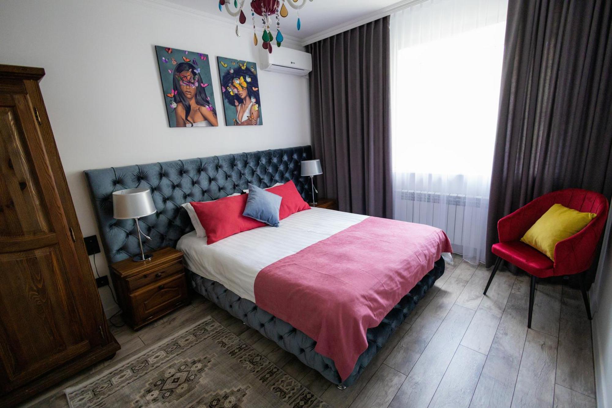 Metelitsa Hotel Karagandy Esterno foto